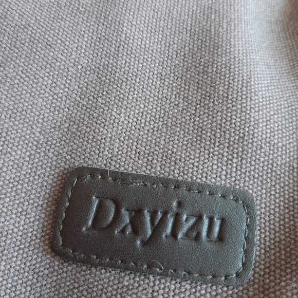 Purple Messenger Crossbody bag NWOT - Picture 5 of 7